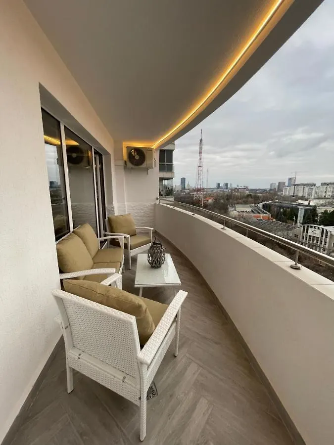 Apartment Malachite Urban Gem - Skyline Terrace Oasis Bucharest