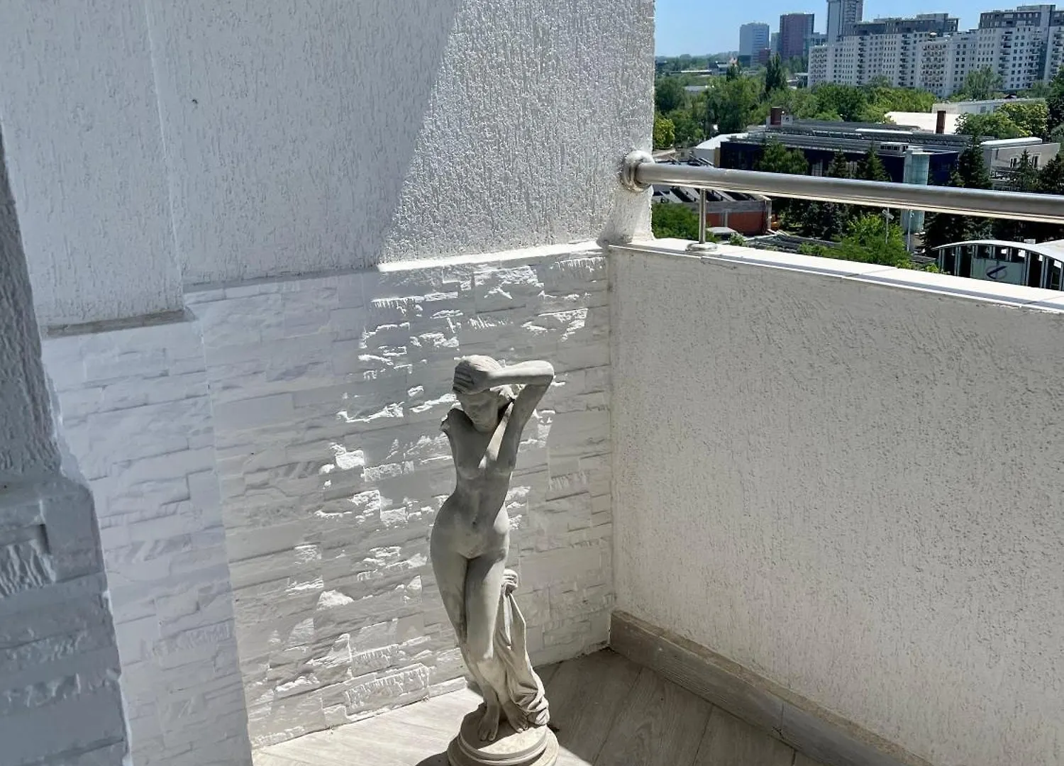 Malachite Urban Gem - Skyline Terrace Oasis Bucharest